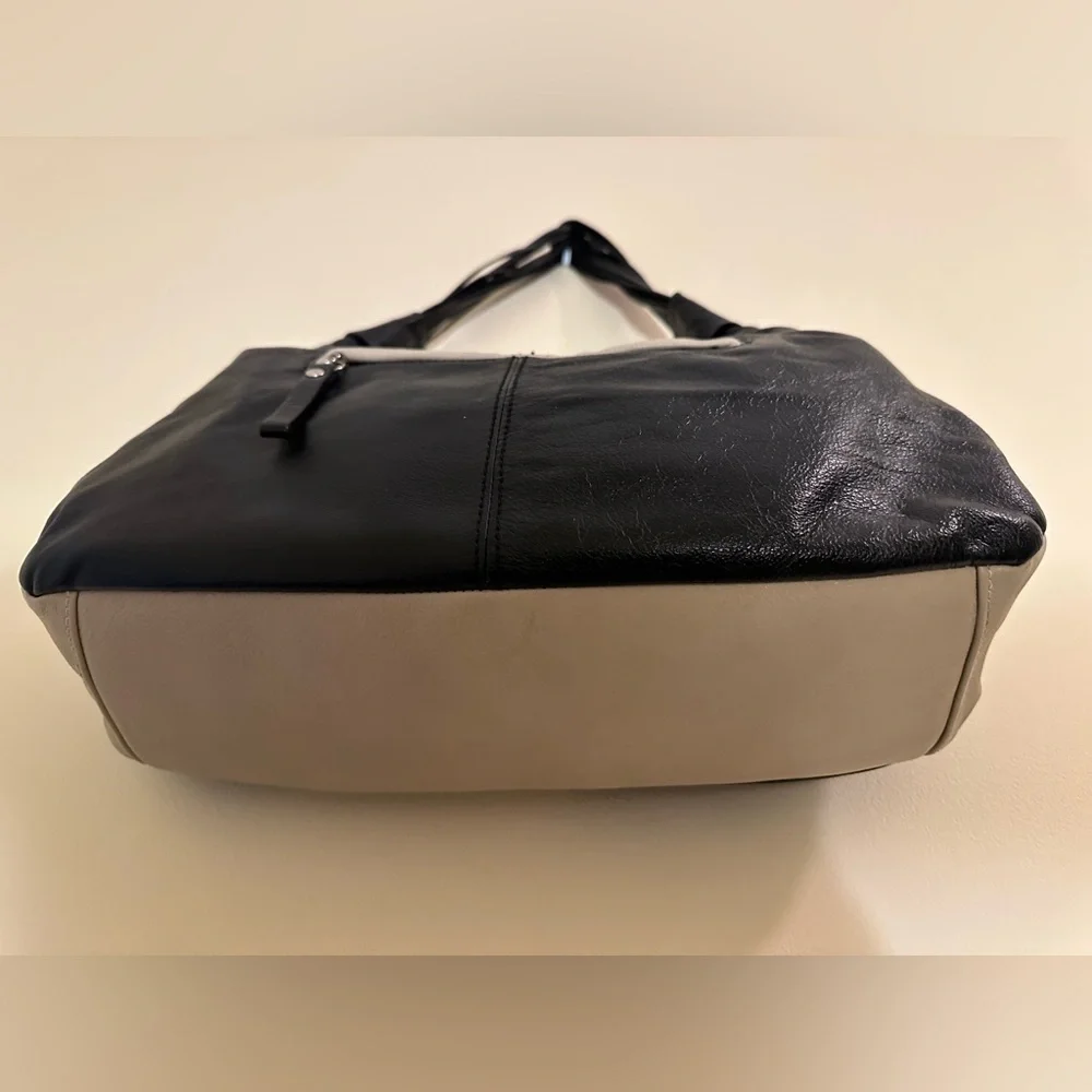Danilo’s Honduras Shoulder Satchel Black and Cream